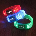 Light up bangle bracelet